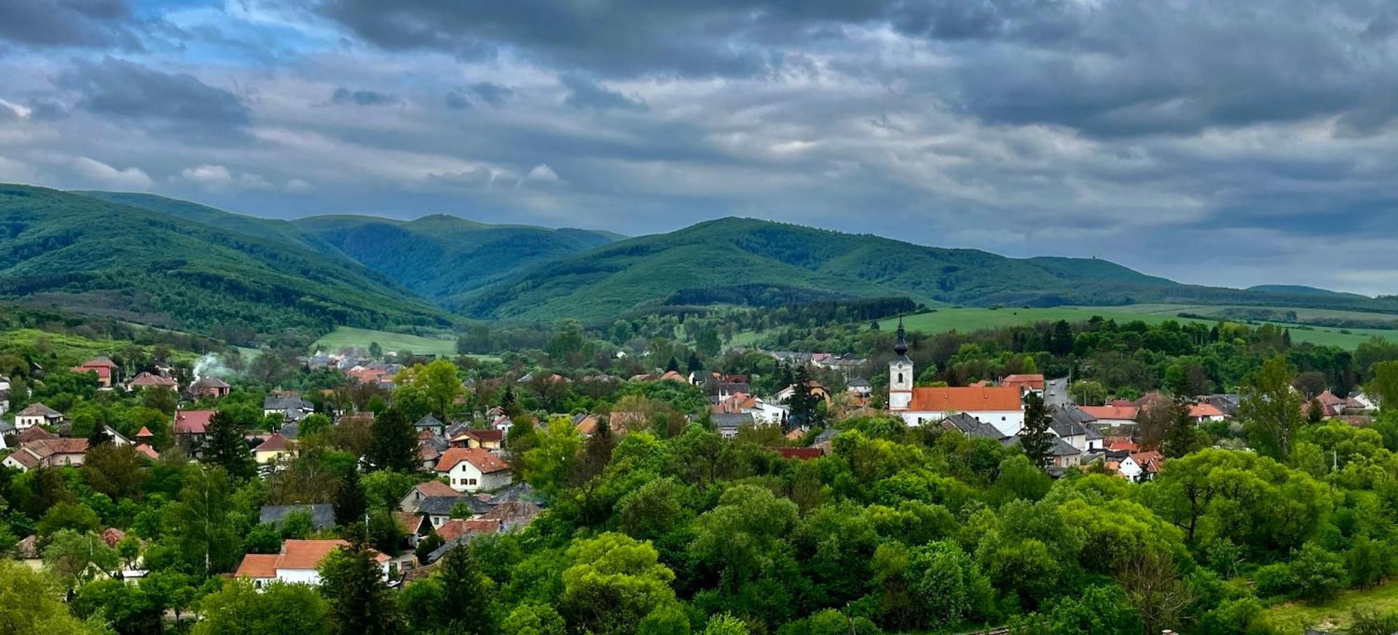 Udvar-Haz Villa Nagyvisnyó Kültér fotó